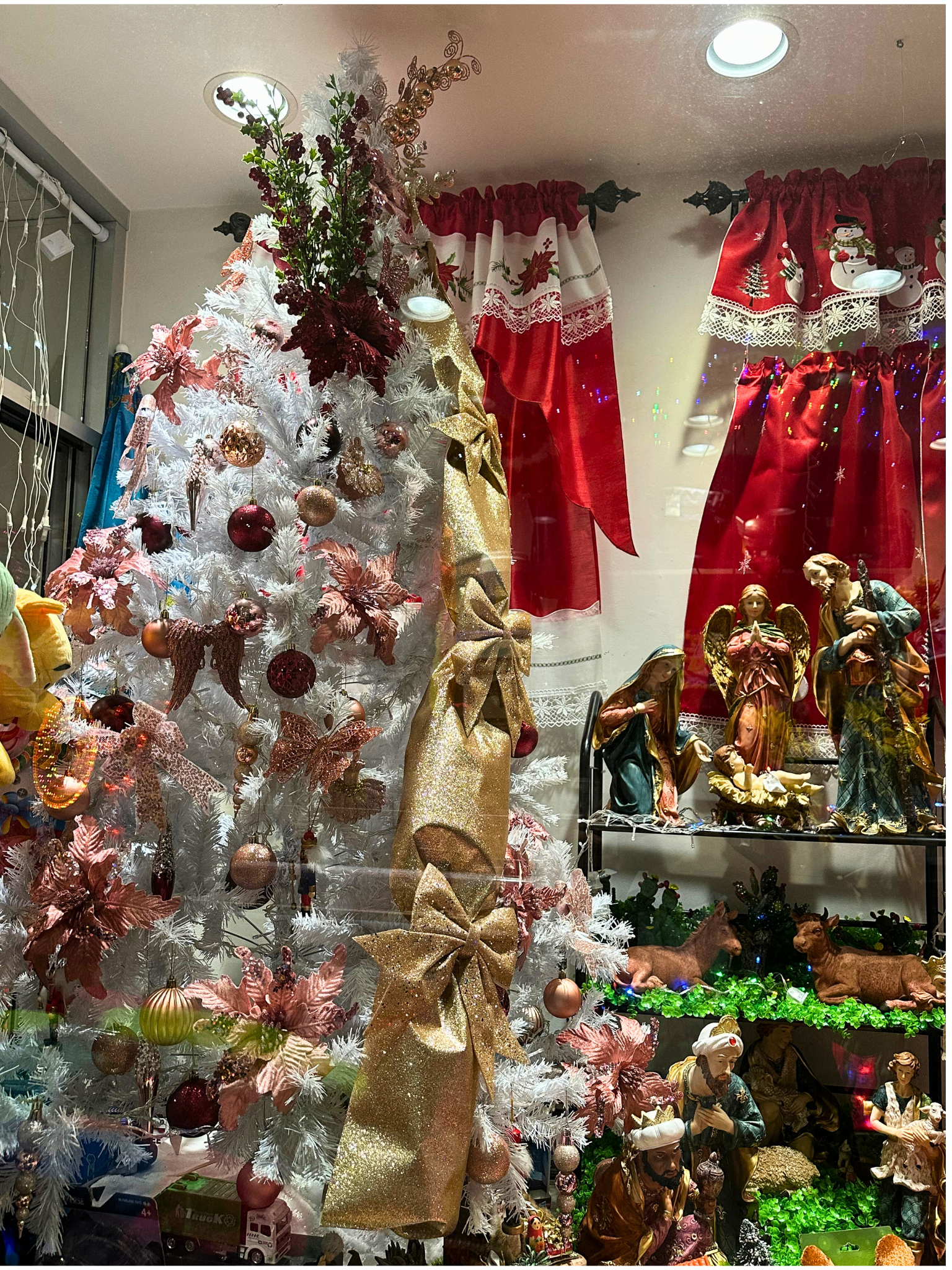 Decorated Christmas tree with ornaments